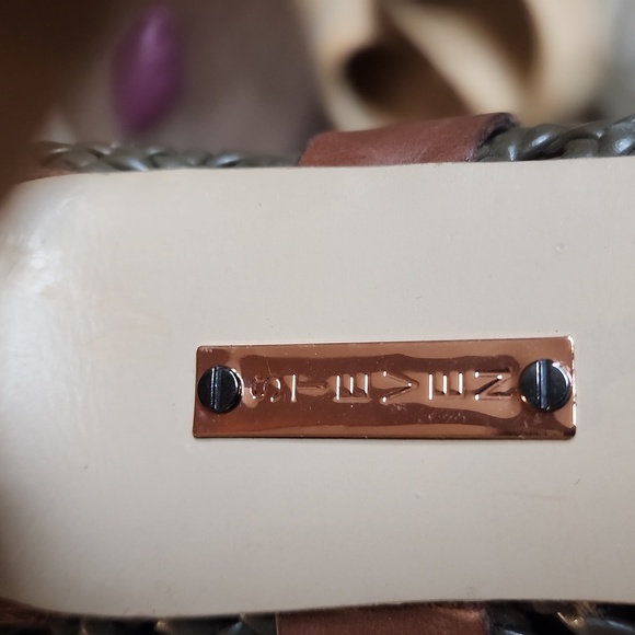 Steven By Steve Madden - Picture 4 of 5